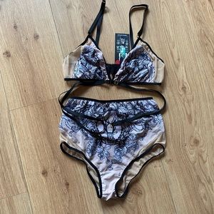 Floral w/ deer emblem Strappy Lingerie Set